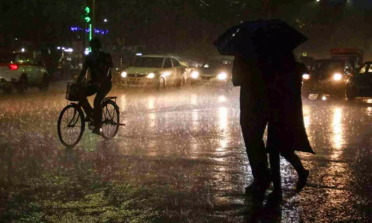 Chennai gets late-night showers, thunderstorms; likely to continue for next two days, says weather dept