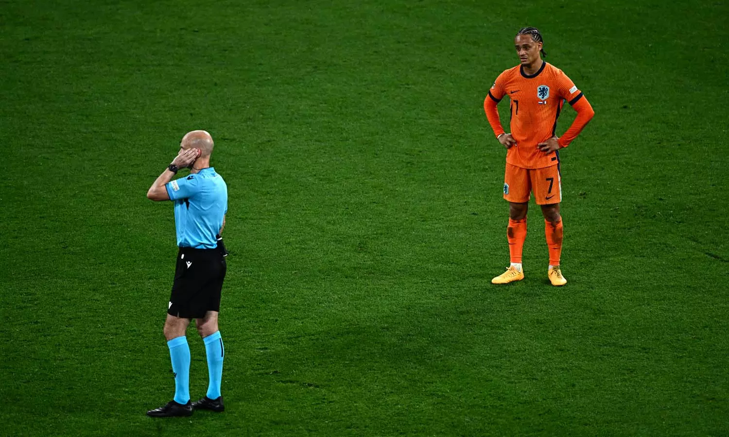 Netherlands plays stalemate draw with France