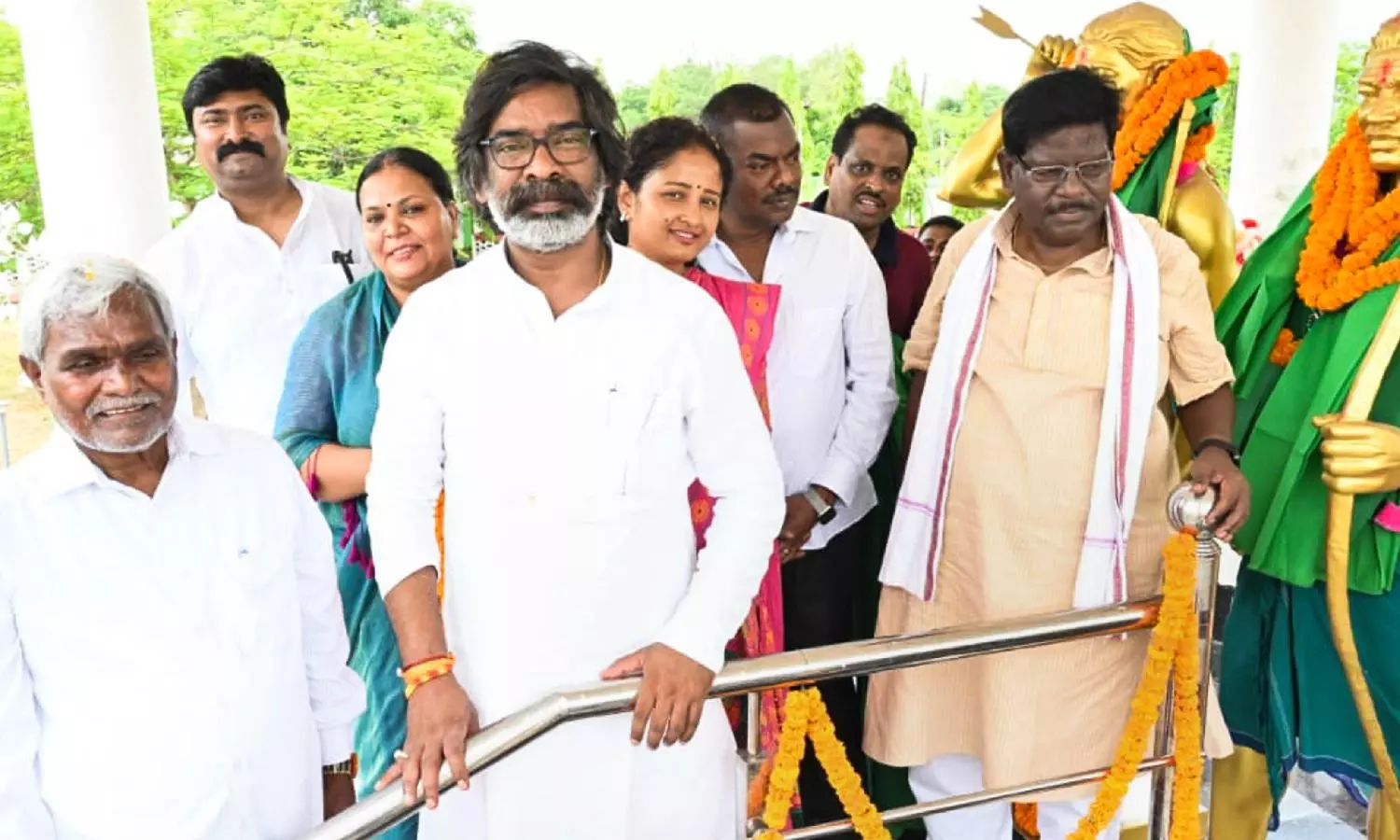 Ex-Jkhand CM Hemant Soren declares rebellion to drive out feudal forces
