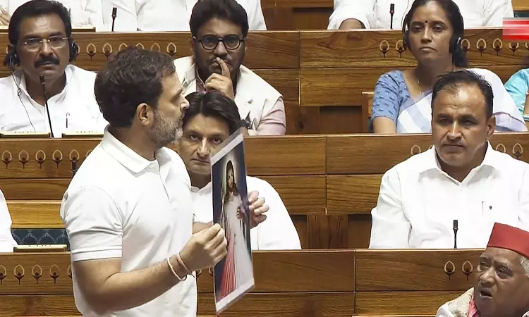 Rahuls not Hindus dig at BJP draws protests Modi says calling Hindus violent serious matter