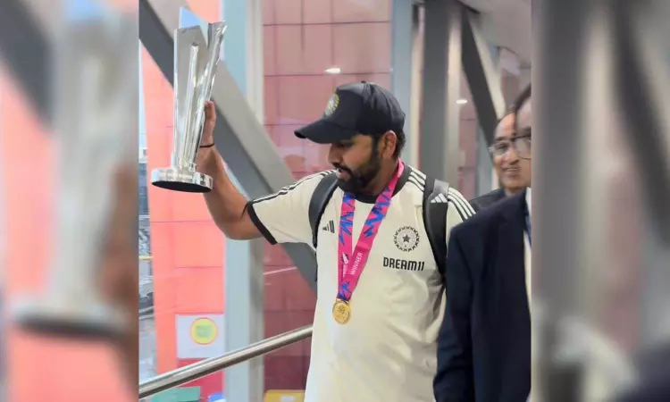 Theyre home: Indias T20 world champs arrive in Delhi; fans brave rain to welcome players