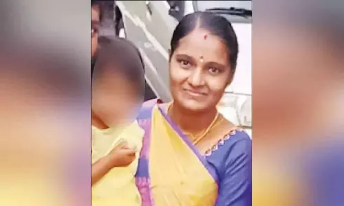 Mother dies by suicide by jumping into well with child in Coimbatore
