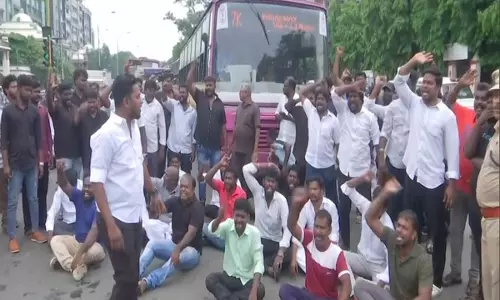BSP leaders killing: Chaos erupts in Chennai as party workers hold protest, halt traffic