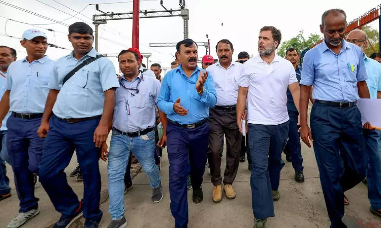 Railways says Rahul Gandhi met drivers from outside, We have similar issues, counter Unions
