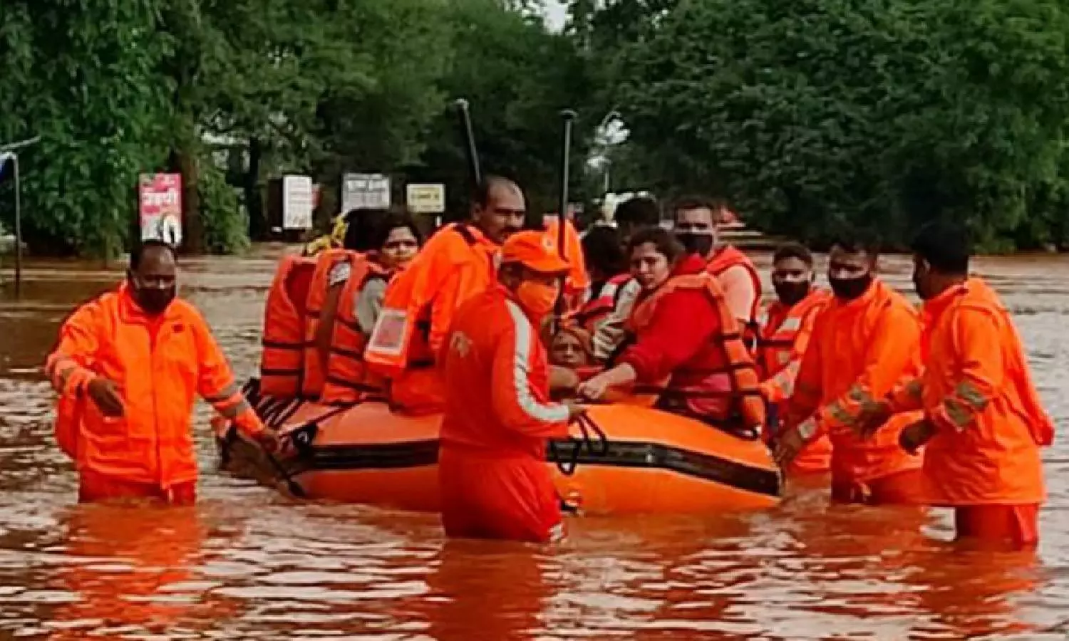 NDRF rescues 49 people stranded in resort amid rains in Thane NDRF rescues 49 people stranded in resort amid rains in Thane