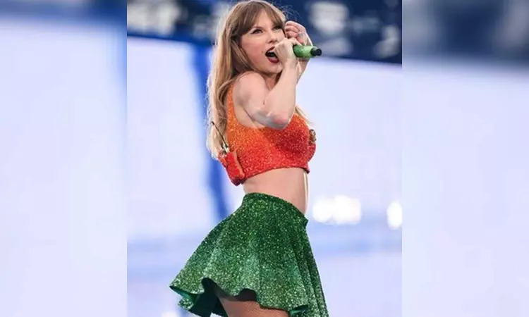 Taylor Swift performs Marys Song for first time in 16 years Taylor Swift performs Marys Song for first time in 16 years