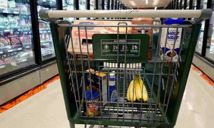 FMCG makers expect single-digit revenue growth, margin improvements in Q1 FMCG makers expect single-digit revenue growth, margin improvements in Q1