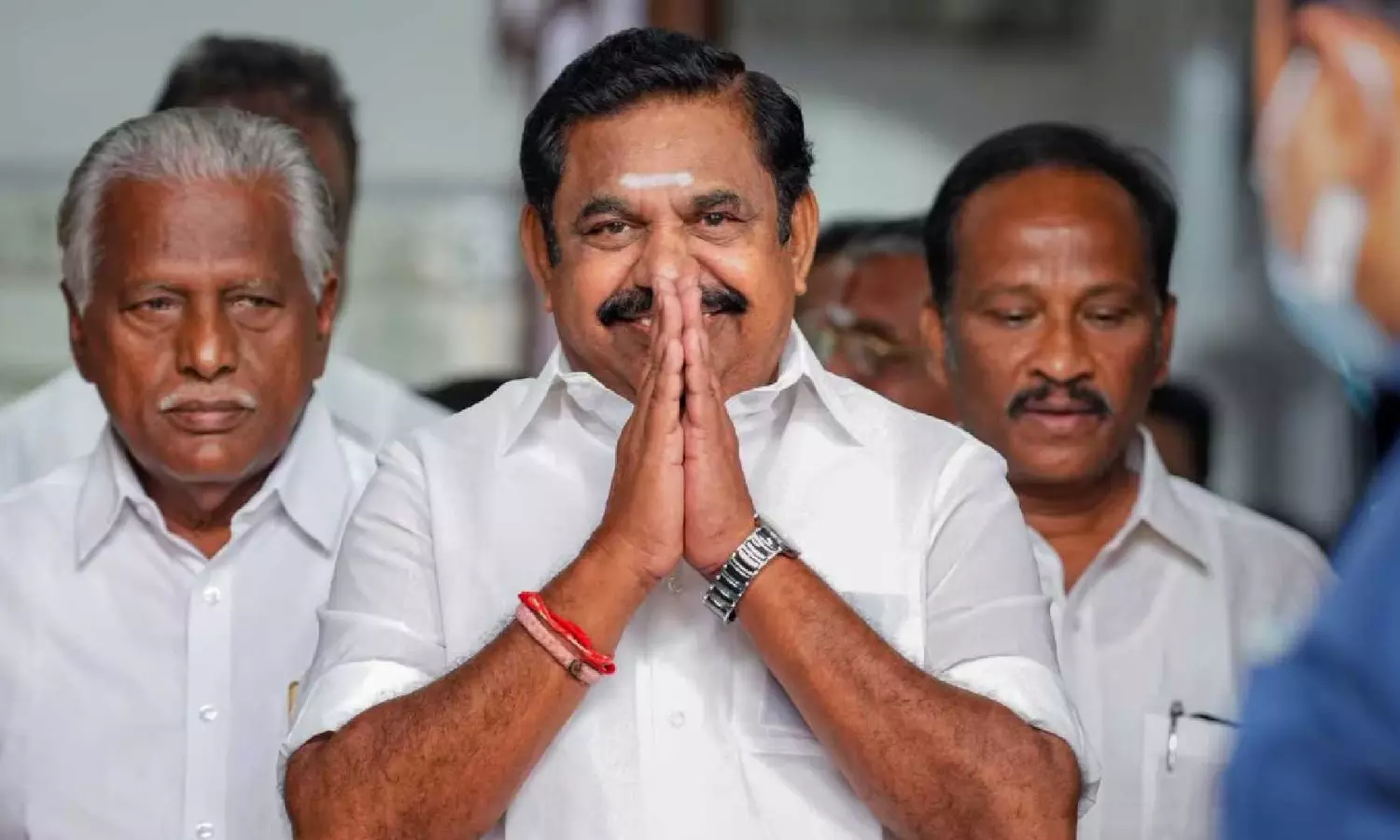 AIADMK chief Edappadi tells DMK regime to give free hand to police AIADMK chief Edappadi tells DMK regime to give free hand to police