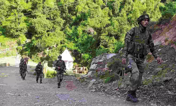 Pakistan violates LoC ceasefire for third consecutive night Pakistan violates LoC ceasefire for third consecutive night