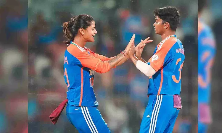 Vastrakars 4/13, Mandhanas unbeaten 54 set up Indias series-levelling T20I win over SA Vastrakars 4/13, Mandhanas unbeaten 54 set up Indias series-levelling T20I win over SA