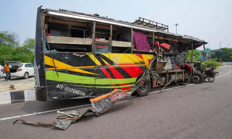 18 killed, 19 injured as bus hits milk tanker in UPs Unnao