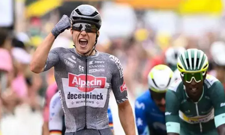 Jasper Philipsen pips Biniam Girmay to net first win, Mark Cavendish fails to fire