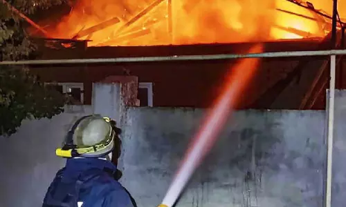 Shelling kills 2 in the Kherson region, drone attack sparks fire at oil depot in Russias southwest