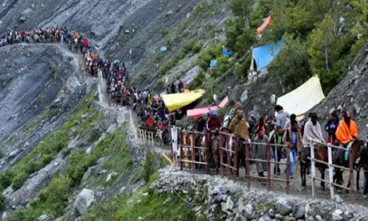 Over 4,800 pilgrims leave Jammu for Amarnath cave shrine Over 4,800 pilgrims leave Jammu for Amarnath cave shrine