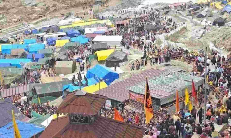 Over 4,800 pilgrims leave Jammu base camp to join Amarnath Yatra