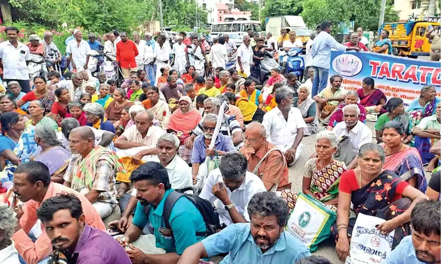 Differently Abled persons demand monthly assistance, stage protest in Tiruchy Differently Abled persons demand monthly assistance, stage protest in Tiruchy
