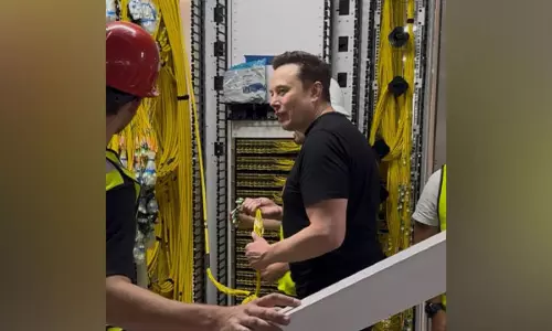 Elon Musk moves SpaceX and X headquarters to Texas, cites new California law that attacks families