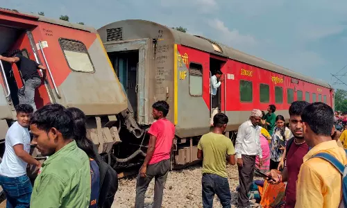 Chandigarh-Dibrugarh Express derails in UPs Gonda