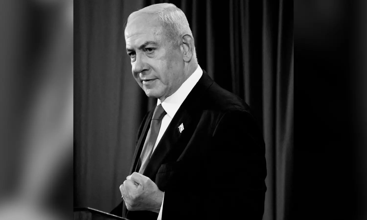 Netanyahu Looks Like a Small Leader at a Historic Moment Netanyahu Looks Like a Small Leader at a Historic Moment