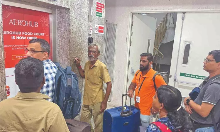Shifting of pick-up point to 2nd floor at Chennai airport poses problems to fliers