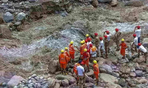 HP cloudburst: Death toll rises to 8, rescue operation on to trace 45 missing people