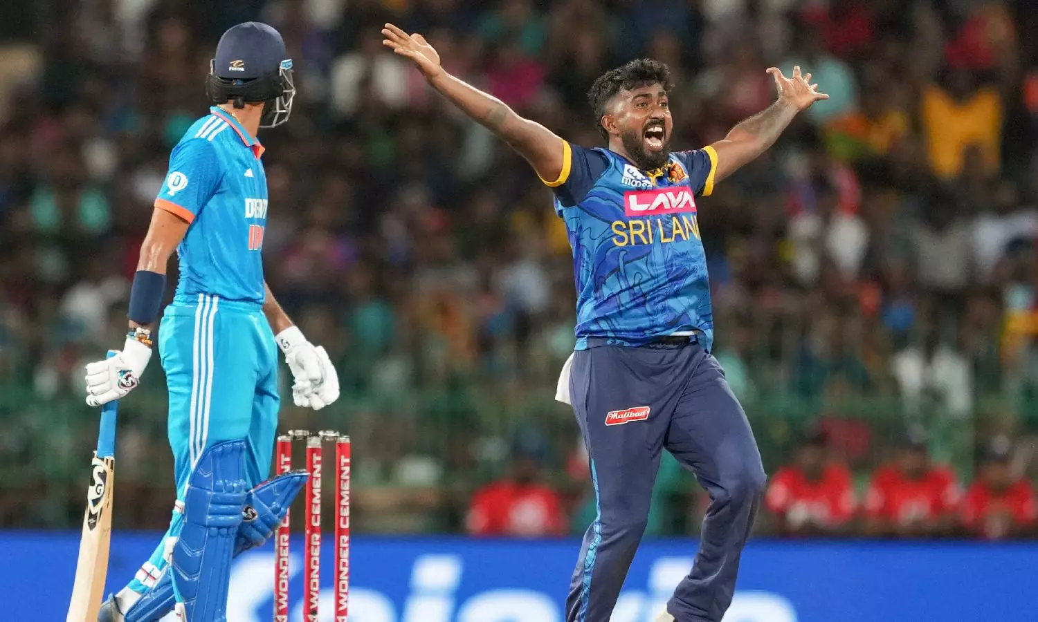 Vandersays 6/33 wrecks India as SL carve 32-run win in 2nd ODI