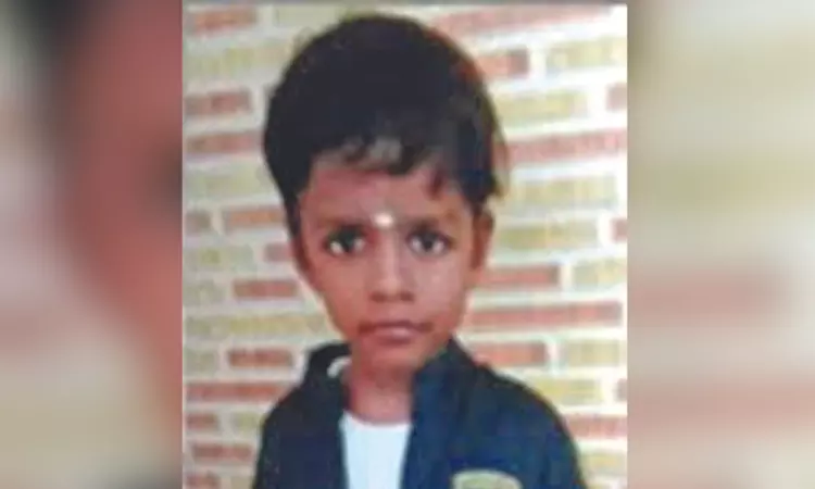 Auto topples as cop clears way for CM Stalins convoy on Kamarajar Salai; 5-year-old dies Auto topples as cop clears way for CM Stalins convoy on Kamarajar Salai; 5-year-old dies