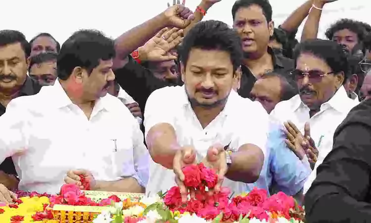 Committed to form a Dravidian model govt again: Udayanidhis tribute post on Karunanidhis death anniv Committed to form a Dravidian model govt again: Udayanidhis tribute post on Karunanidhis death anniv