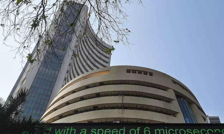 Stock markets snap 3-day slump, Sensex rebounds 875 pts on value buying in metal, energy shares Stock markets snap 3-day slump, Sensex rebounds 875 pts on value buying in metal, energy shares