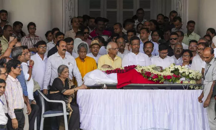Red salute and tears: Bengal CPI(M) bids farewell to Buddhadeb Bhattacharya