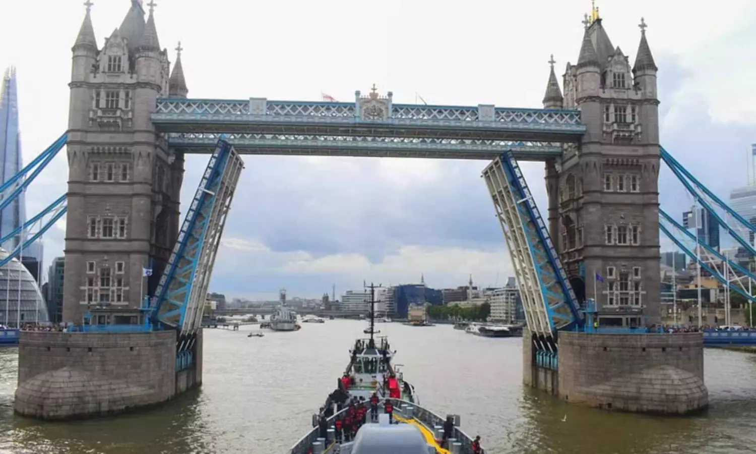 INS Tabar Captain moved by grand diaspora welcome for London stay