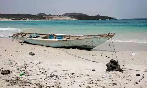 At least 13 people have died after a boat carrying migrants sunk off Yemens coast, UN says