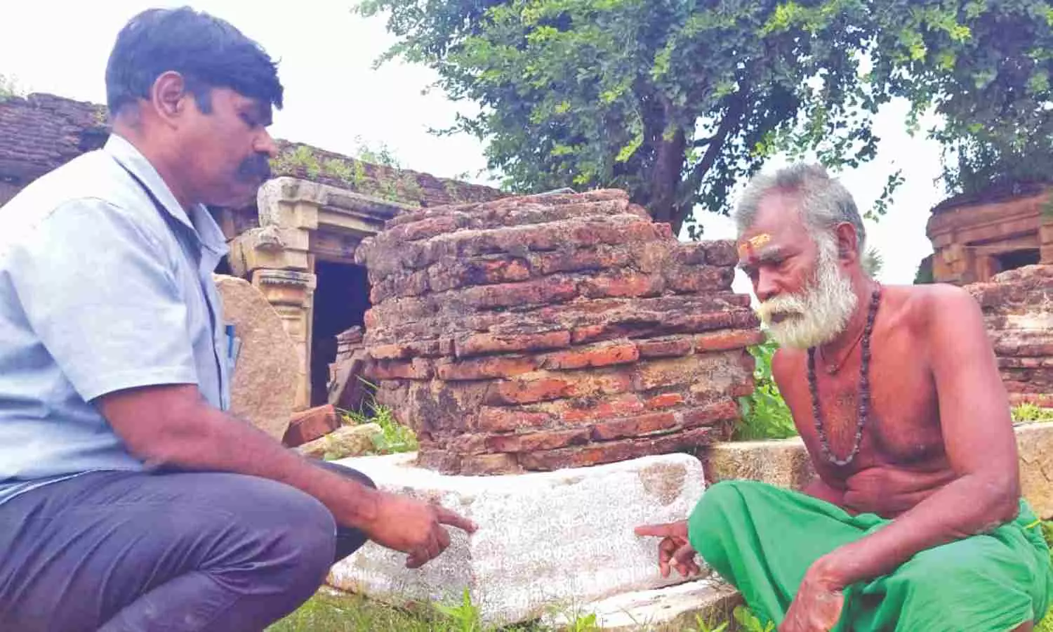 Ramanathapuram Archaeological Research Foundation unearths Pandya period inscriptions near Paramakudi Ramanathapuram Archaeological Research Foundation unearths Pandya period inscriptions near Paramakudi