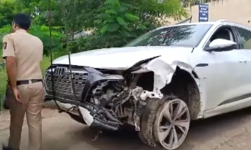 Oppn slams govt on crash involving car owned by Maha BJP chiefs son; driver gets bail post-arrest