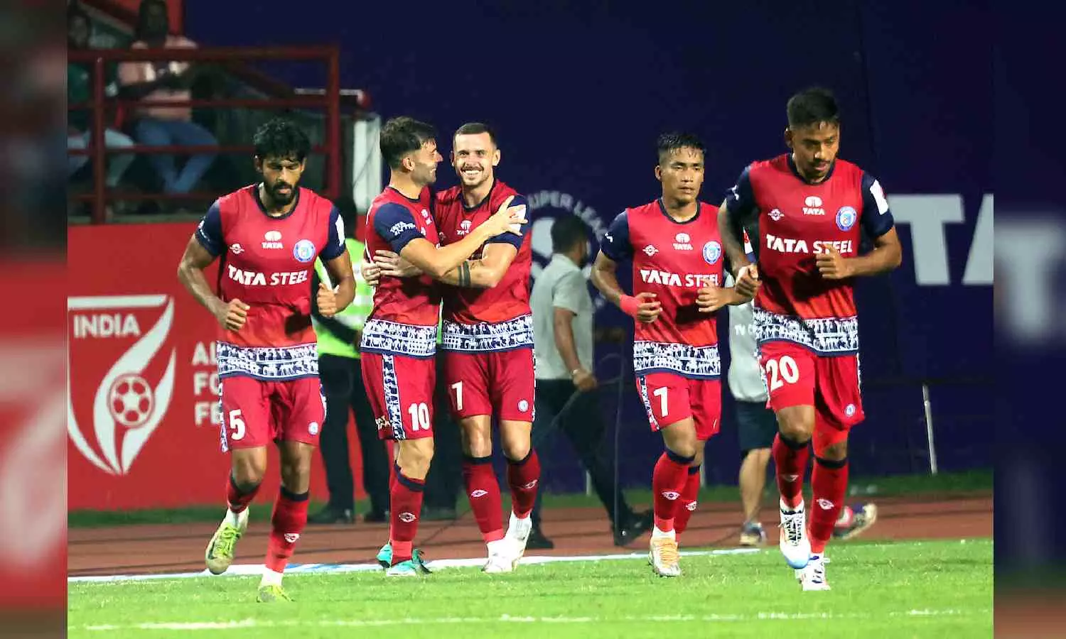Jamshedpur FC outwits Mumbai City FC with gritty 3-2 win