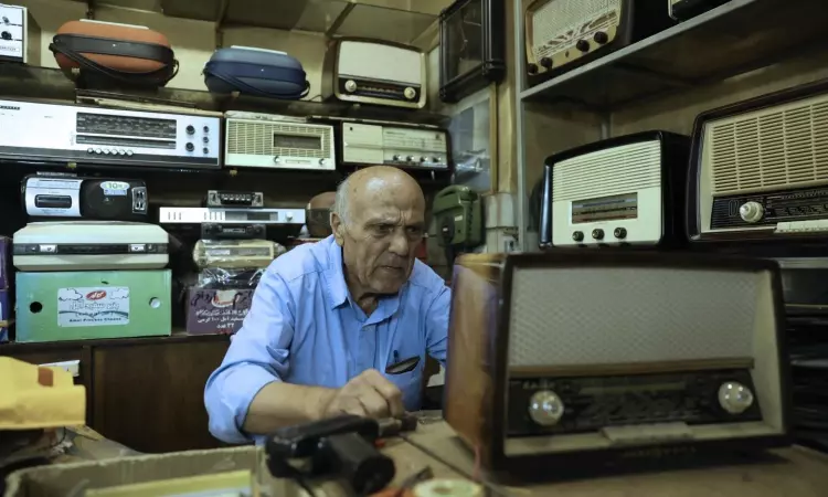 In Iran, the old-time US radio detective ‘Johnny Dollar’ returns to the airwaves In Iran, the old-time US radio detective ‘Johnny Dollar’ returns to the airwaves