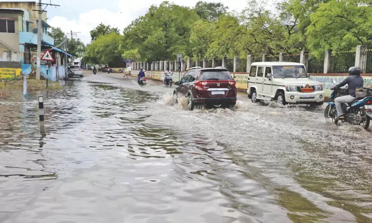 Pre-monsoon rains lash Thoothukudi, Tirunelveli and Tenkasi Pre-monsoon rains lash Thoothukudi, Tirunelveli and Tenkasi