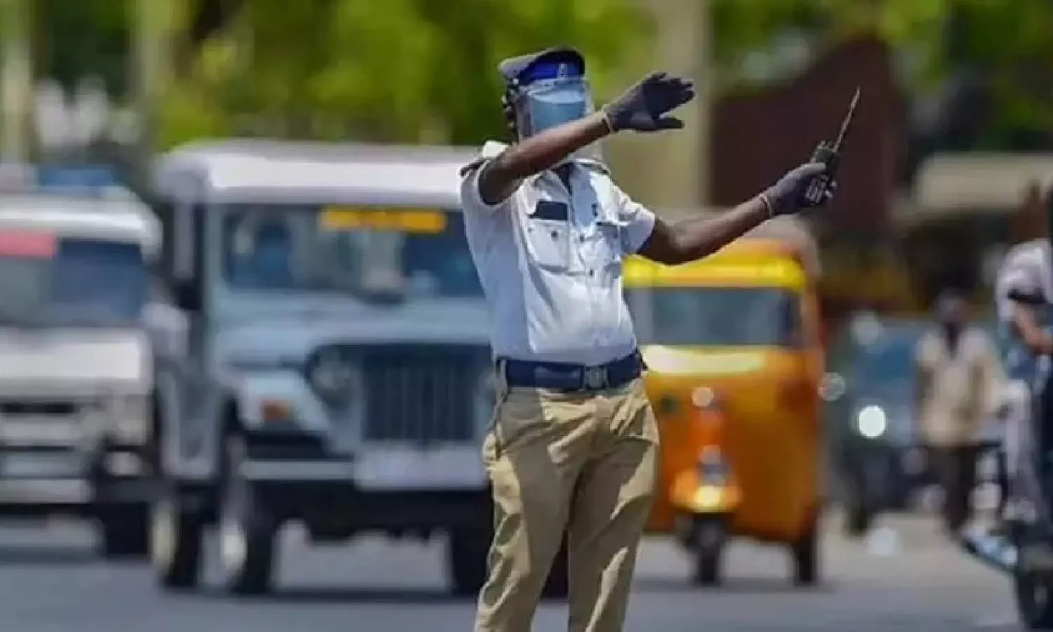 Tiruchy: Inspector injured after two-wheeler rams into him during vehicle inspection