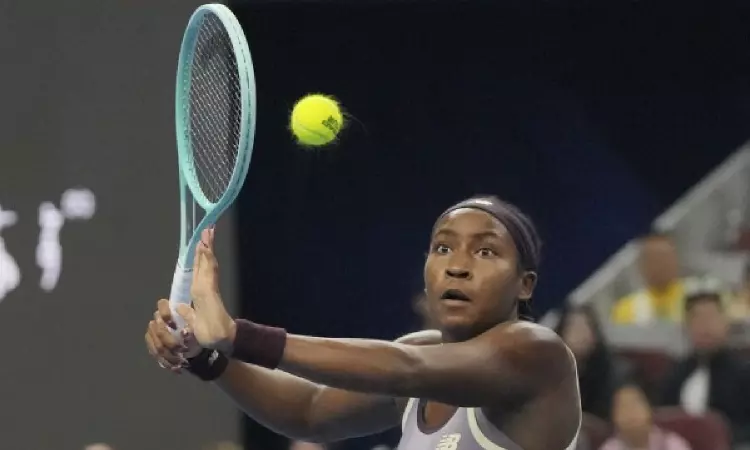 Coco Gauff starts her Australian Open with a straight-sets win over Sofia Kenin