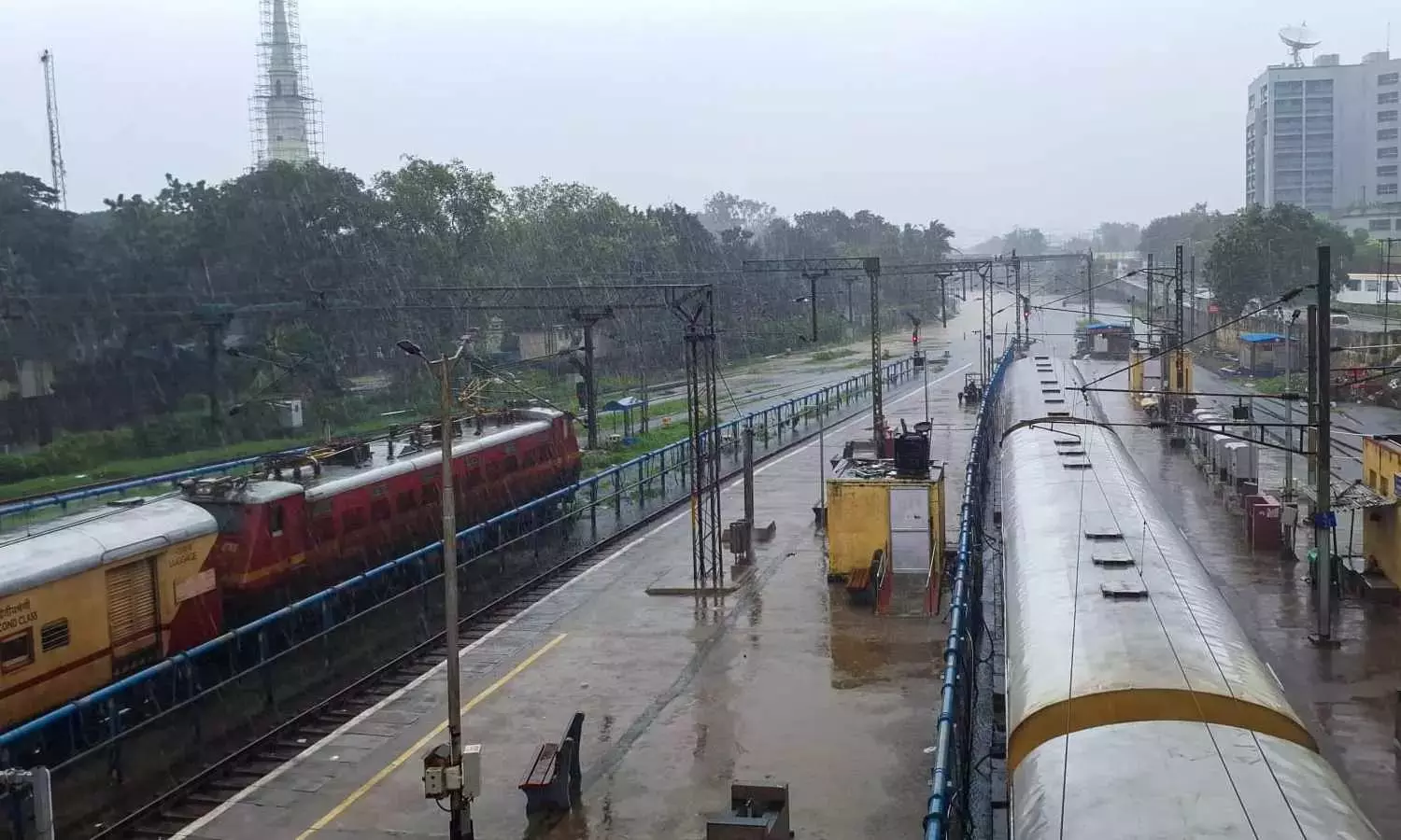 Changes in pattern of express trains announced due to waterlogging; check details Changes in pattern of express trains announced due to waterlogging; check details