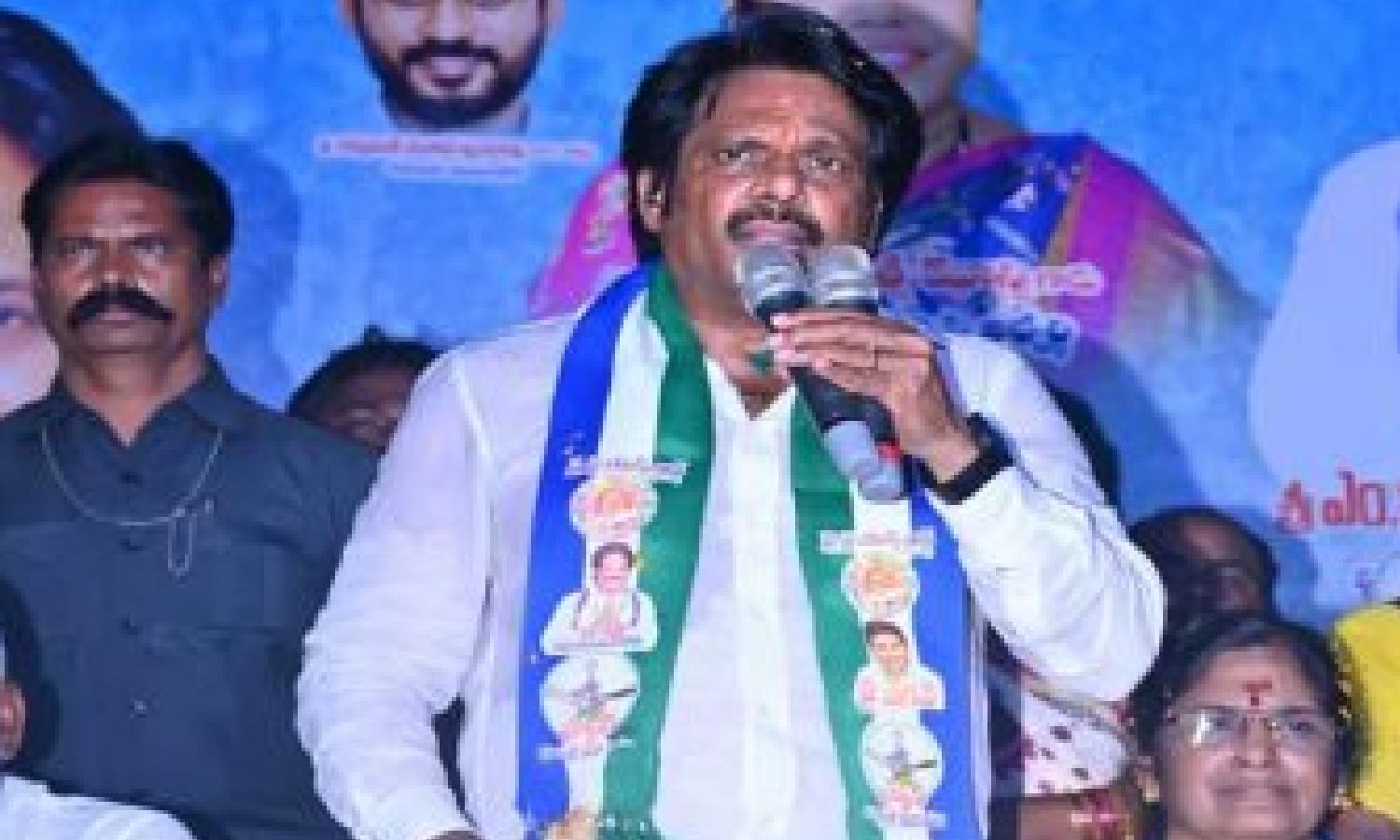 Andhra Pradesh: ED raids ex-YSRCP MP, linked persons in money laundering Andhra Pradesh: ED raids ex-YSRCP MP, linked persons in money laundering