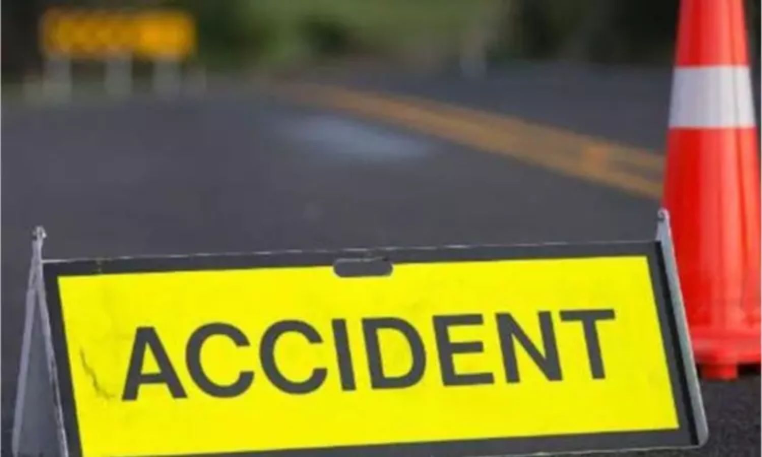 Driver falls asleep, car hits median on Dindigul-Karur road