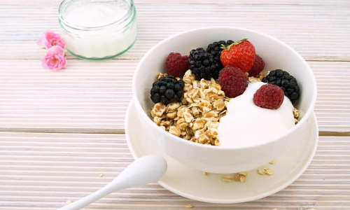 5 Ways to add muesli to your diet