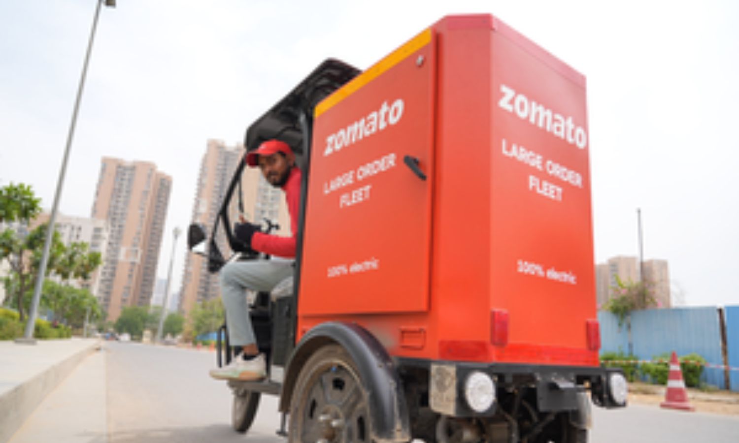 Zomato clocks over 30 pc fall in net profit in Q2, to raise Rs 8,500 crore via QIP
