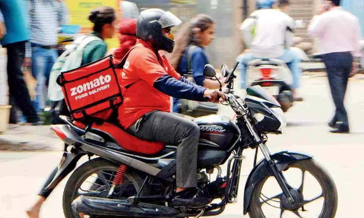 Zomato Swiggy hike platform fee in certain cities amid festive season Zomato Swiggy hike platform fee in certain cities amid festive season