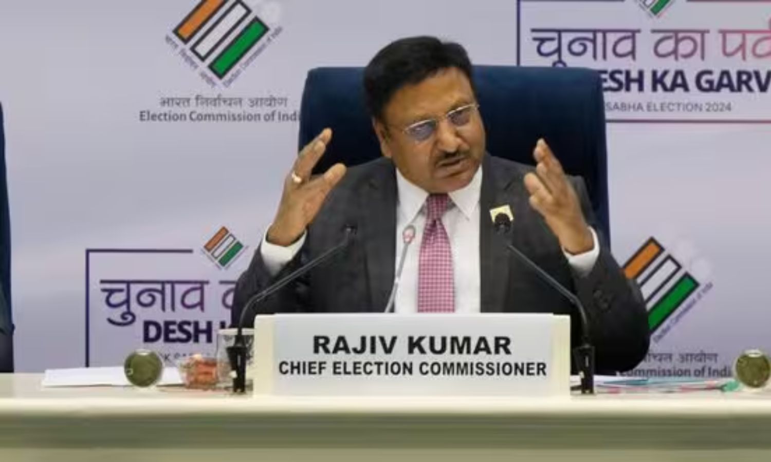 Ahead of Maharashtra assembly polls, EC reviews voter awareness initiatives in Mumbai city