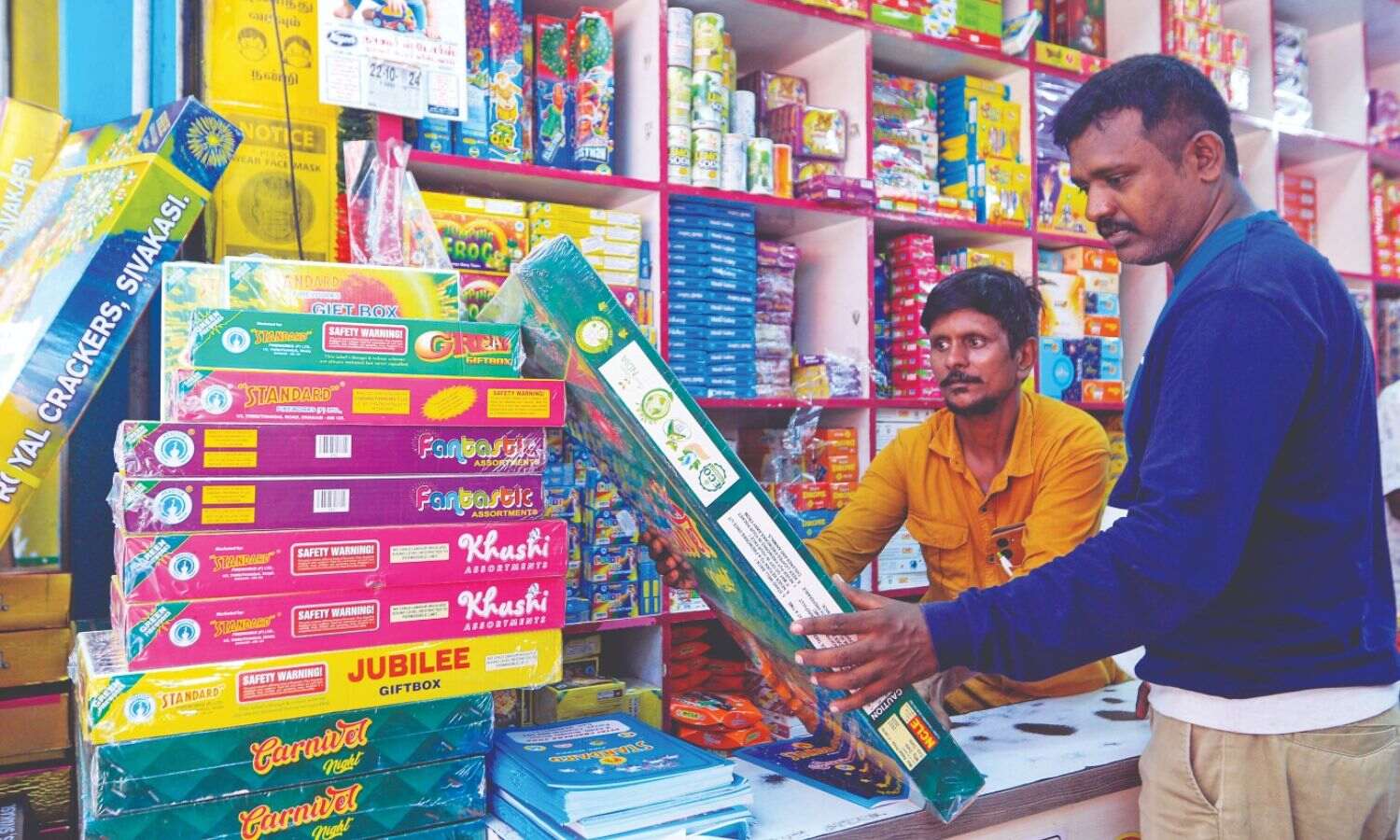 Deepavali: Firecrackers worth Rs 6,000 crore manufactured in Sivakasi sold across India