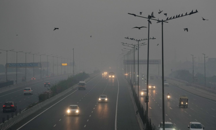 Delhi air quality worsens, AQI worst in country at 382 Delhi air quality worsens, AQI worst in country at 382