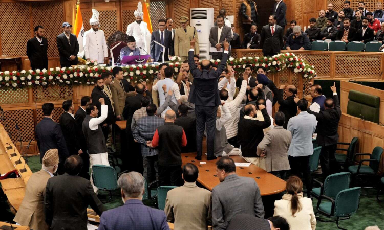 Political parties hail resolution passed by J&K Assembly seeking restoration of erstwhile states special status Political parties hail resolution passed by J&K Assembly seeking restoration of erstwhile states special status
