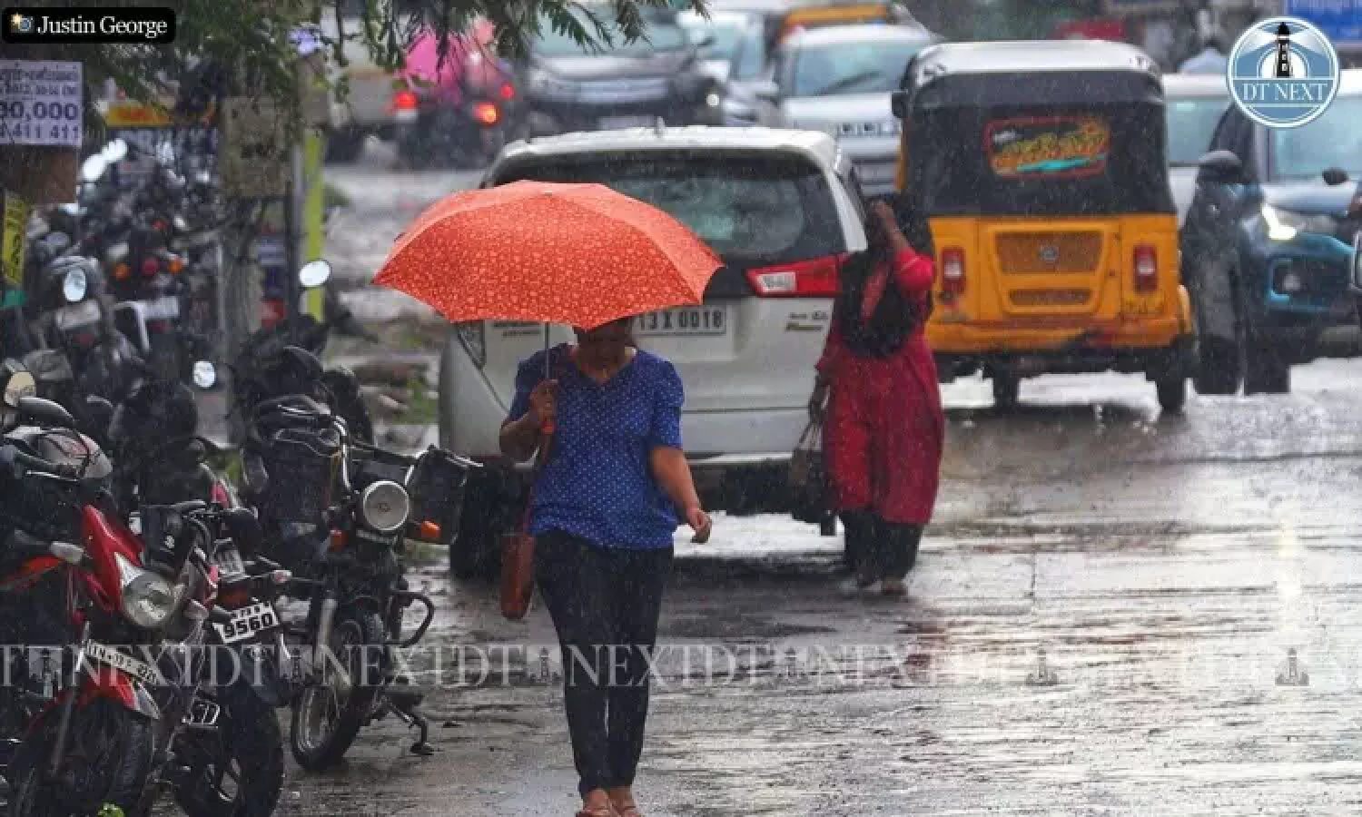 9 districts in TN likely to receive rainfall till 7 pm on Dec 8 9 districts in TN likely to receive rainfall till 7 pm on Dec 8